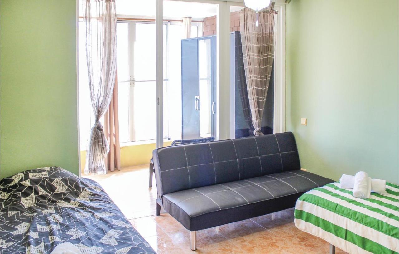 2 Bedroom Pet Friendly Apartment In Alicante Exterior foto